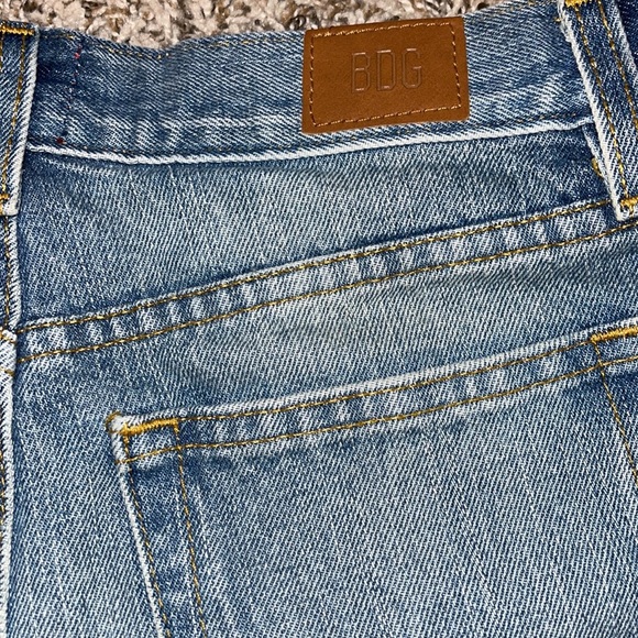 Urban Outfitters // BDG Girlfriend High Rise Shorts🌛 - Picture 13 of 13